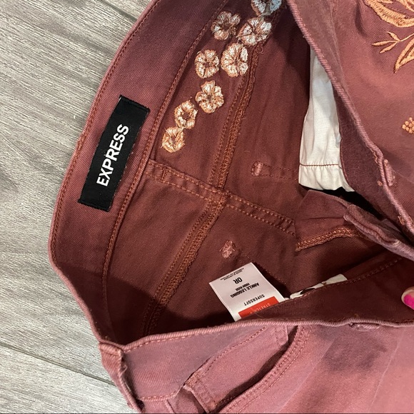 Express High Rise Supersoft Rose Gold Embroidered Stretchy Leggings Sz 0 or 2 - Picture 8 of 13